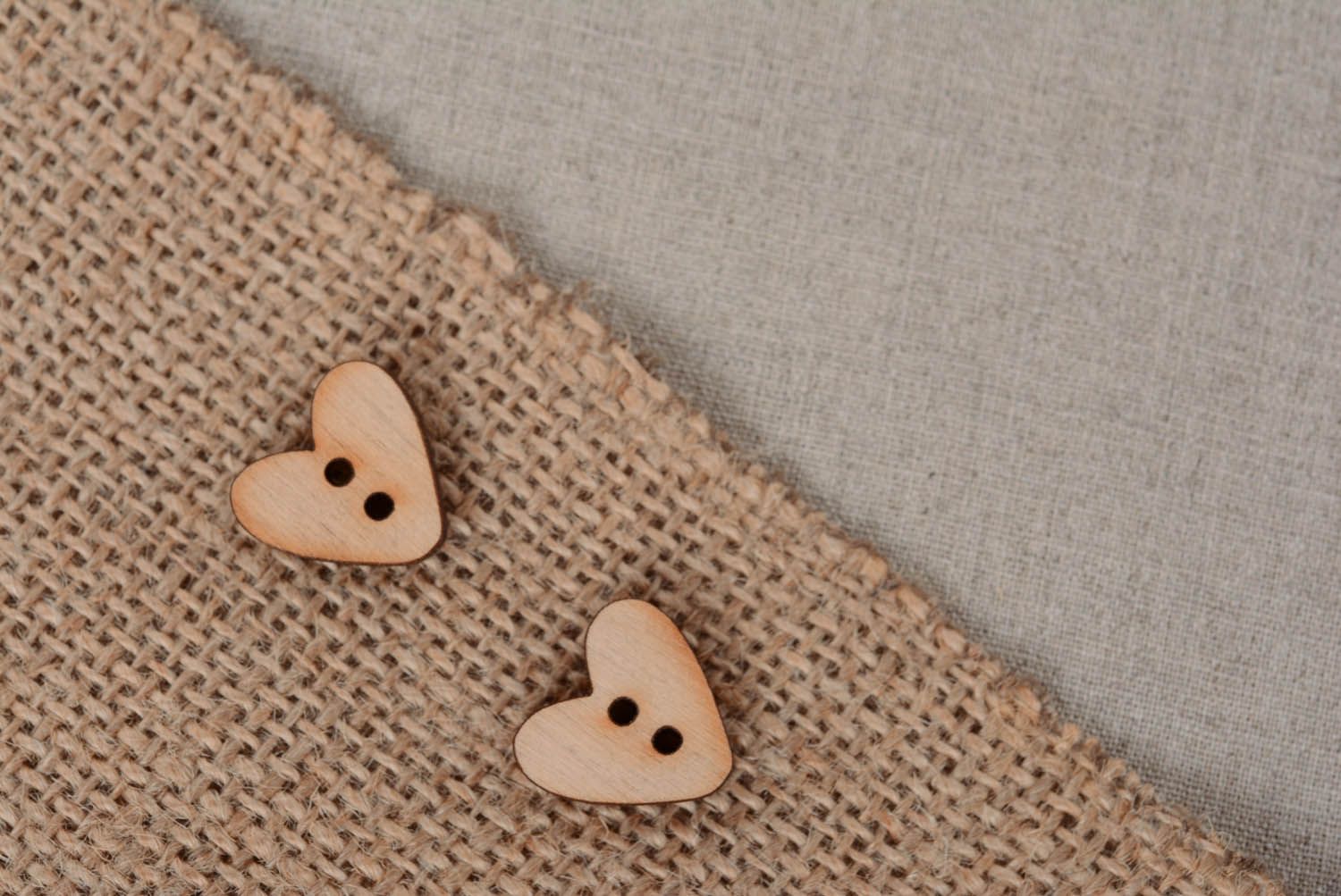 Heart-shaped blank buttons photo 4