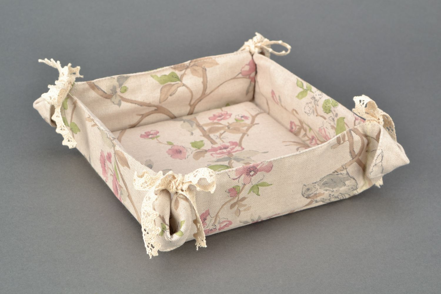 Jolie corbeille à pain en tissu de coton Fleurs décoration originale faite main  photo 1