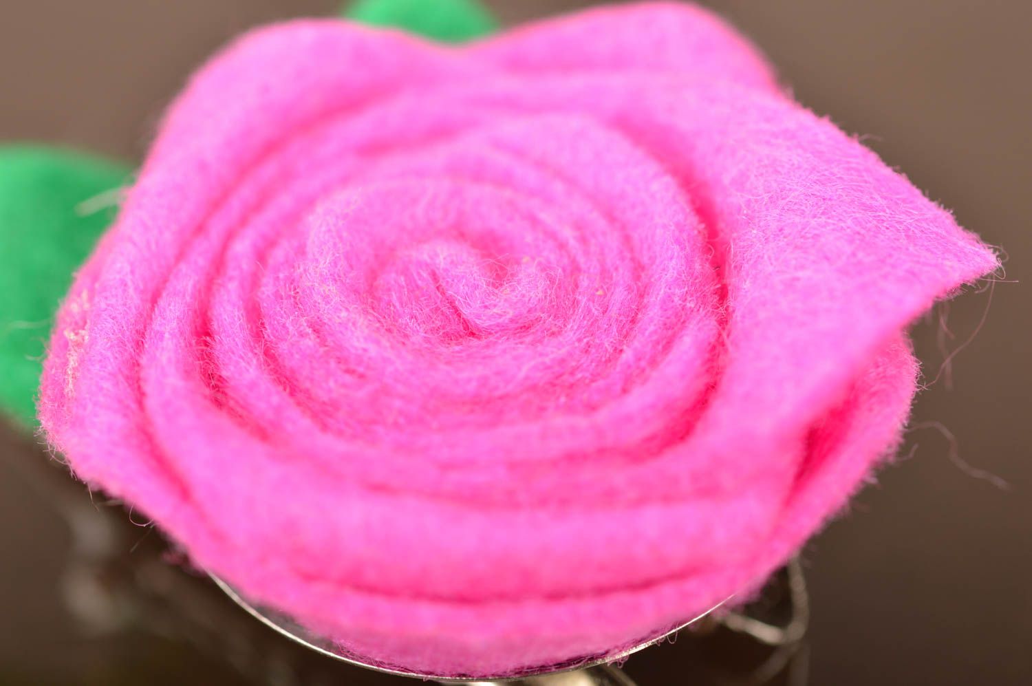Handmade designer small pink felt rose flower brooch hair clip  photo 3