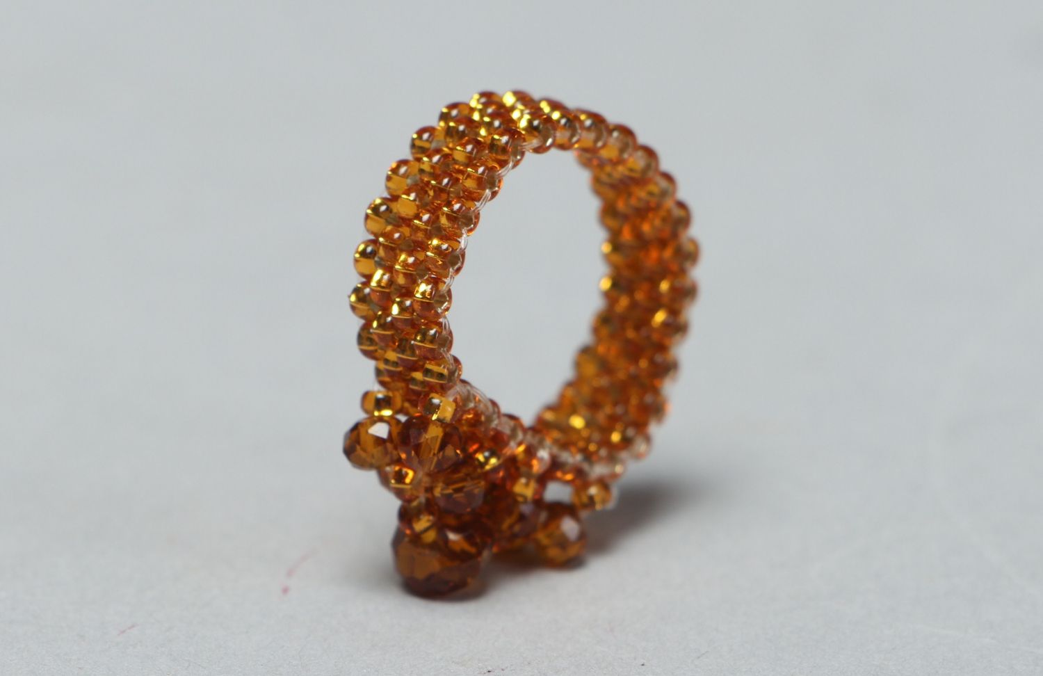Handmade beaded ring with crystal photo 2