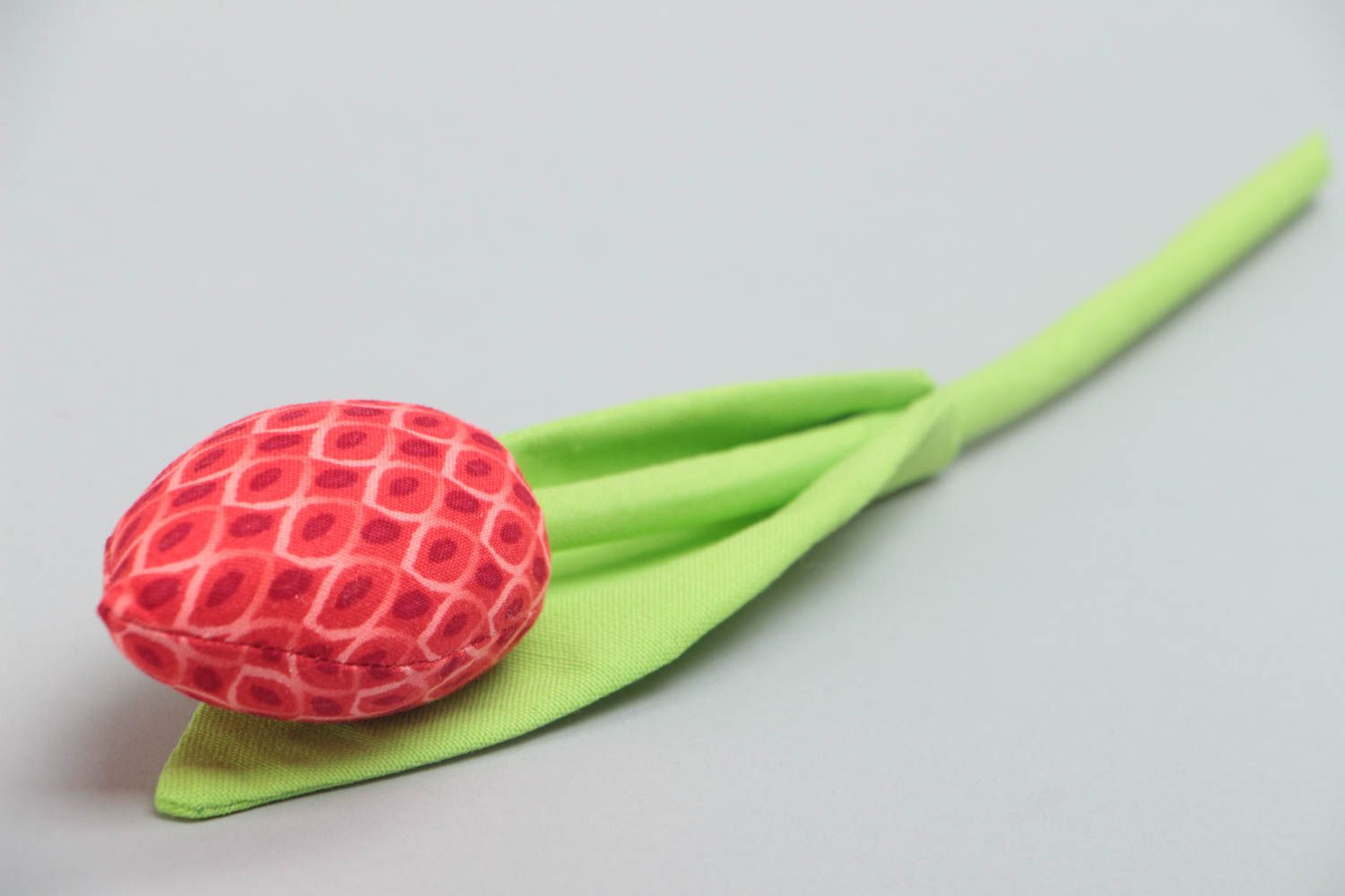 Мягкая игрушка цветок тюльпан красный на стебле высокий красивый ручной работы фото 3