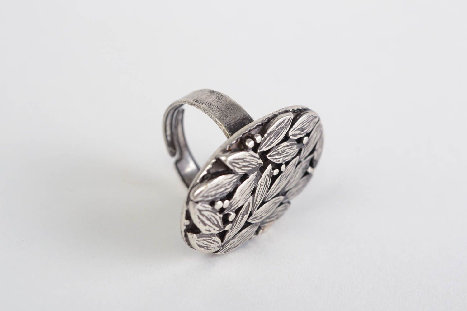 Beautiful women's handmade volume metal oval top ring photo 4