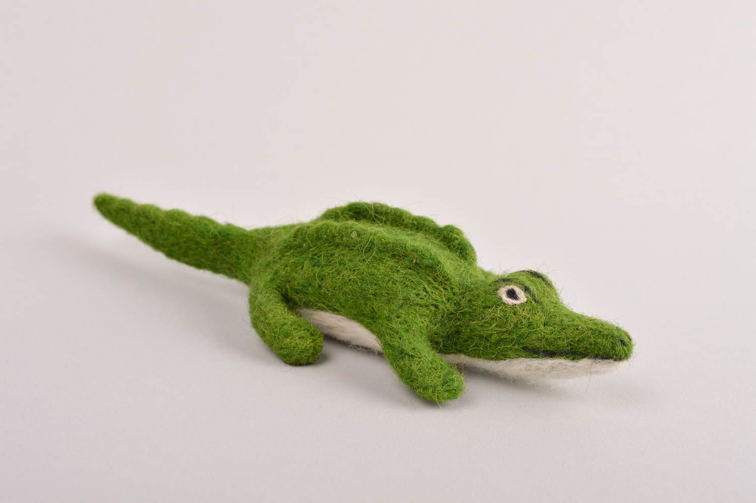 Валяная игрушка ручной работы мягкая игрушка детская шерстяная игрушка Крокодил фото 2