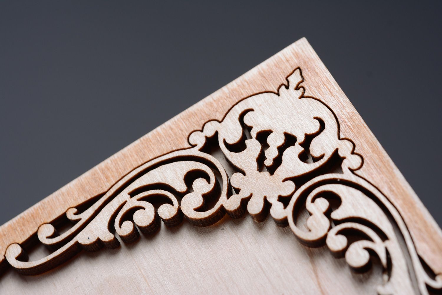 Carte de voeux en bois faite main originale design à personnaliser Miroir photo 2
