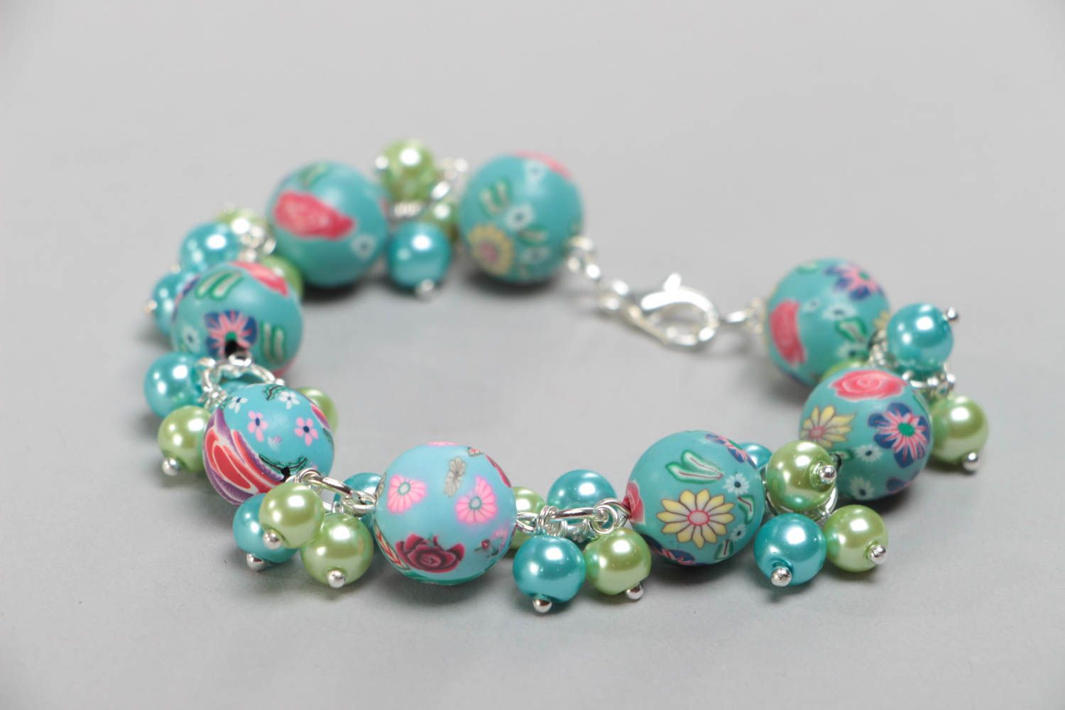 Blue handmade children's polymer clay bracelet with artificial pearls photo 2