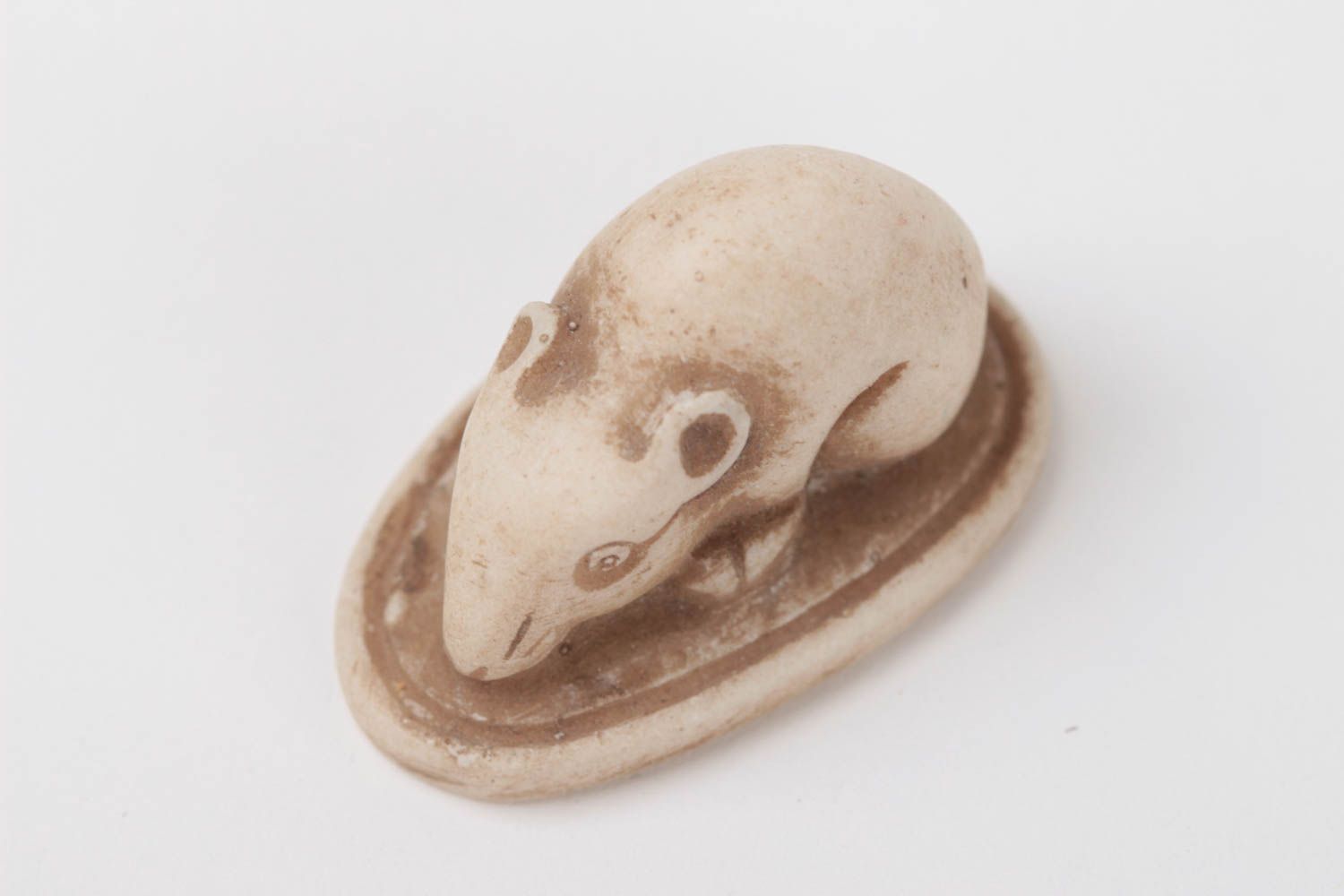 Миниатюрная фигурка крысы из полимерной смолы и мраморной крошка хенд мейд фото 4