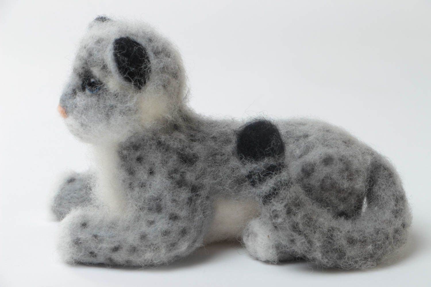 Small handmade collectible felted wool soft toy leopard for children photo 1