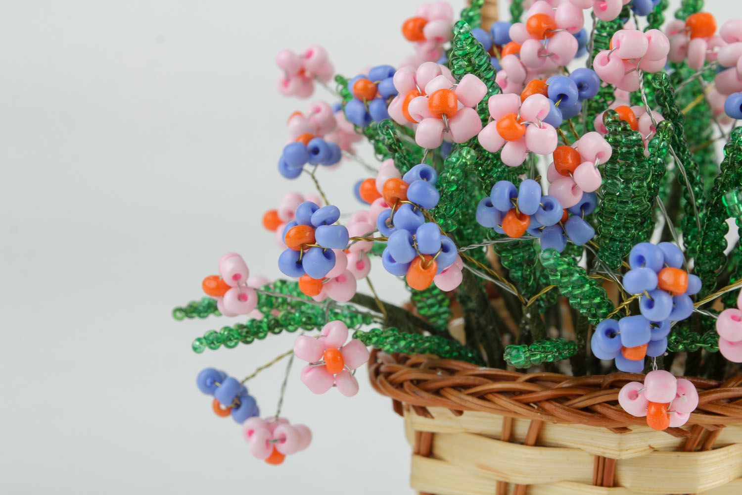 Букет цветов из бисера фото 5