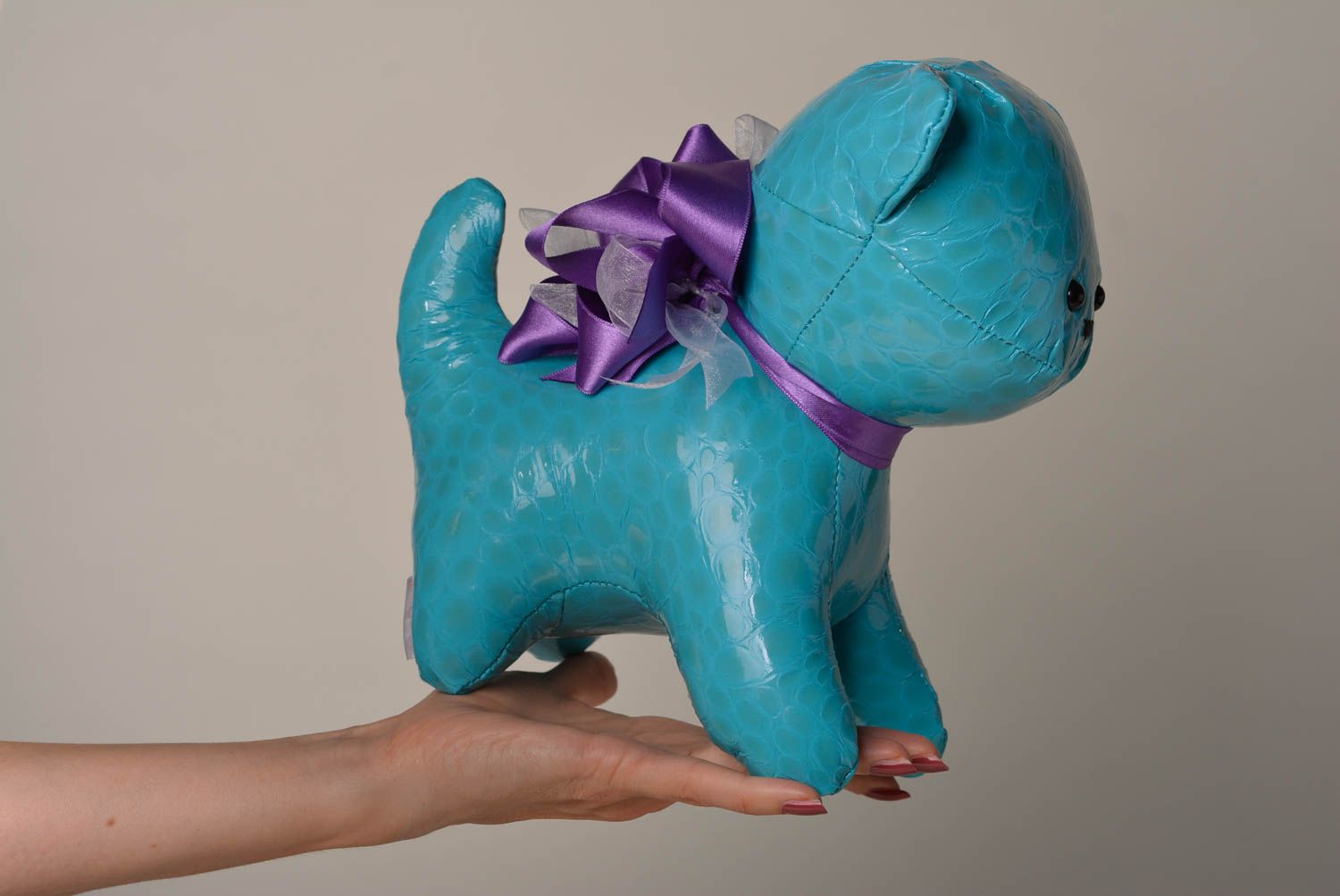 Игрушка ручной работы игрушка из кожи в виде кота декор для дома авторская фото 4
