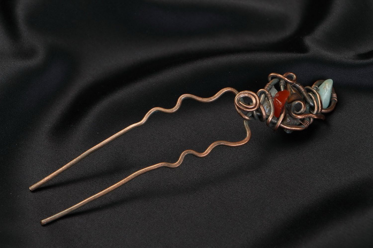 Designer's Pin Made of Copper and Natural Stones photo 1