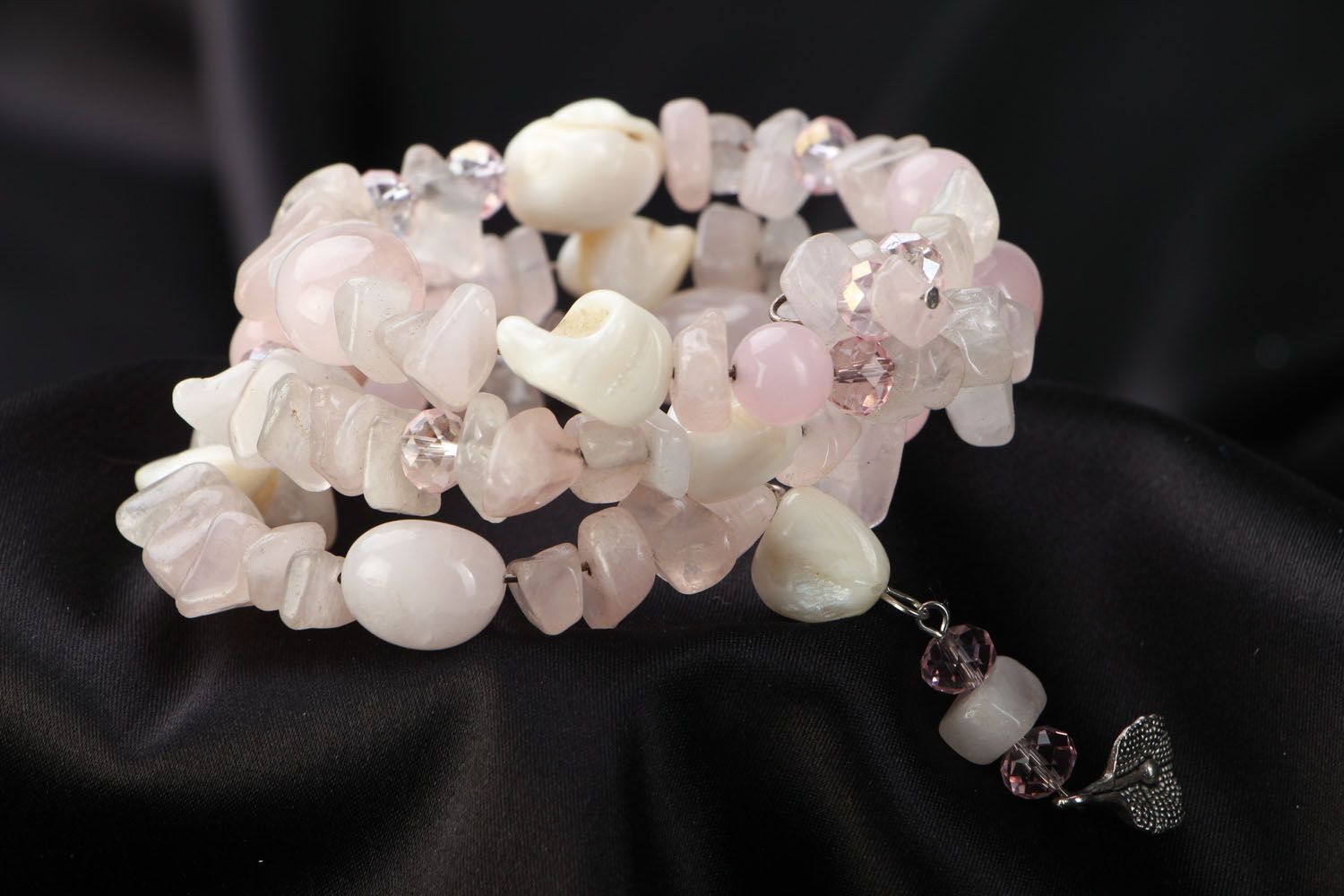 Homemade bracelet with pink quartz photo 1