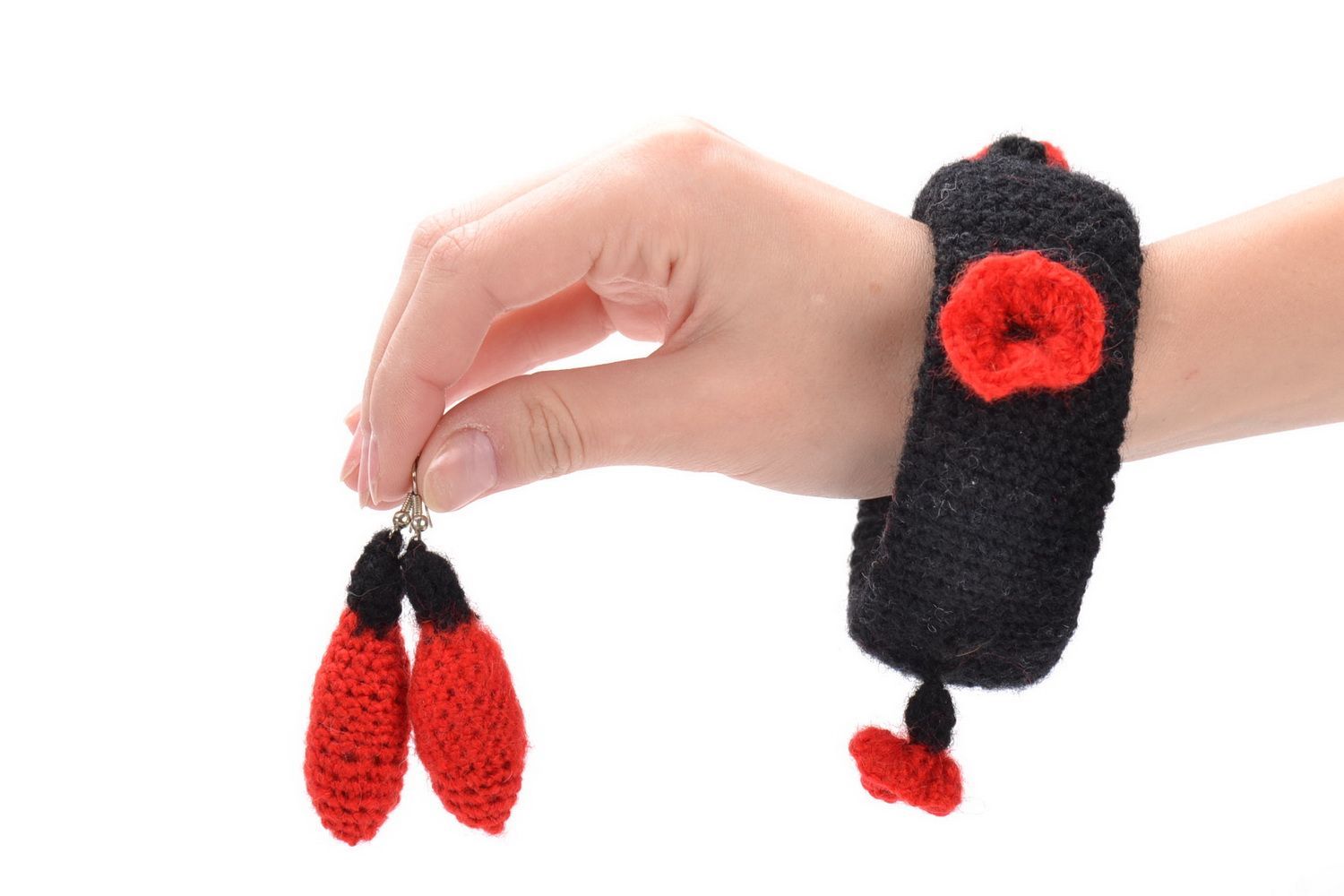 Ensemble de bijoux tricotés au crochet rouge noir  photo 3
