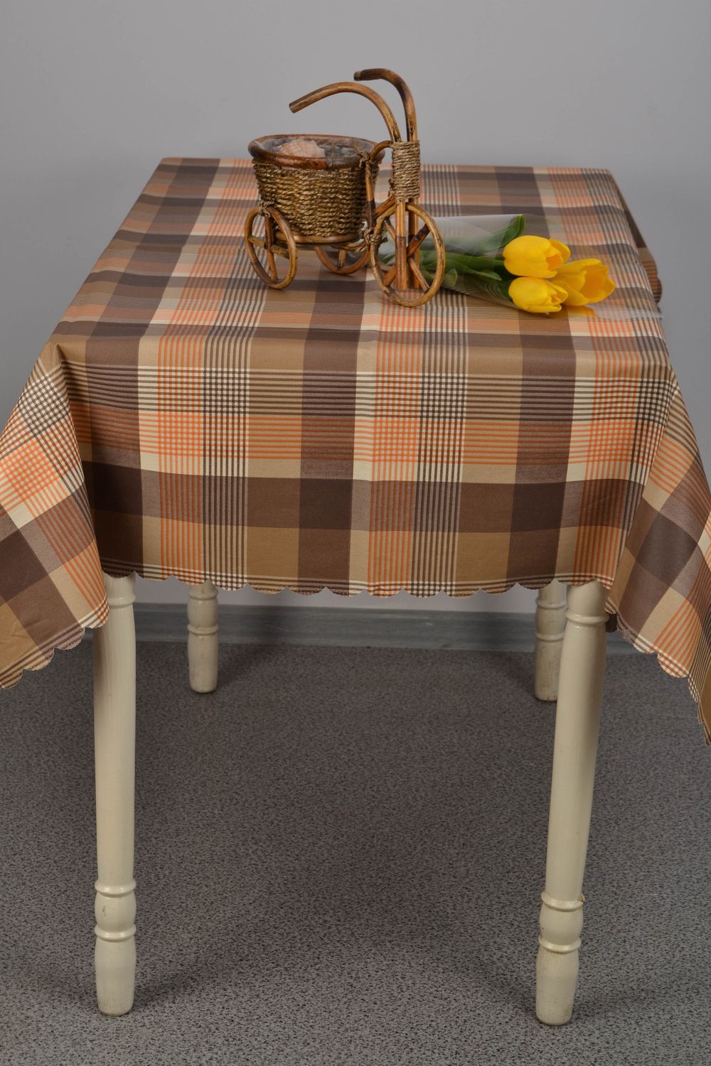 Handmade checkered fabric tablecloth photo 2