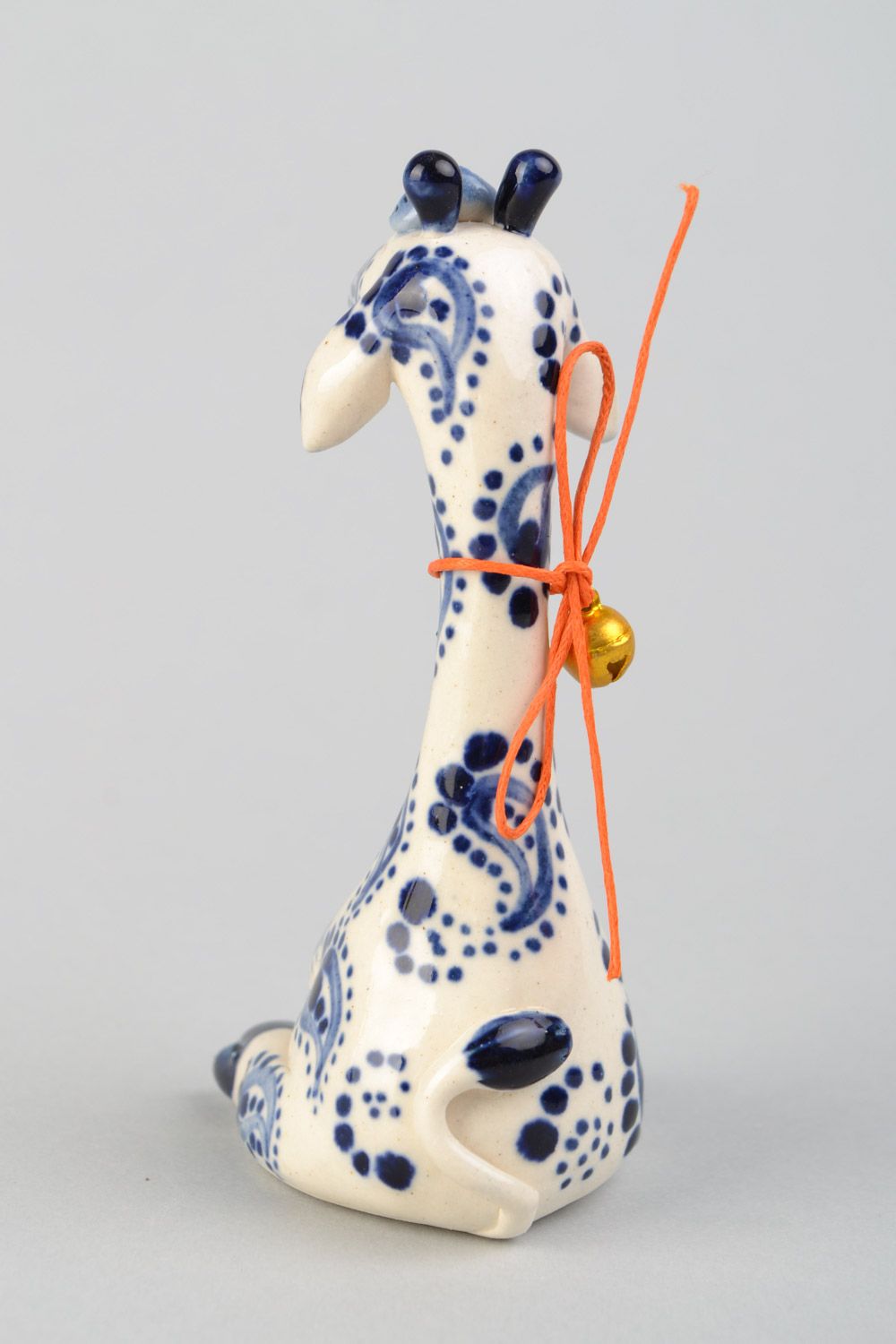 Handmade small ceramic figurine of giraffe painted with white and blue glaze photo 5