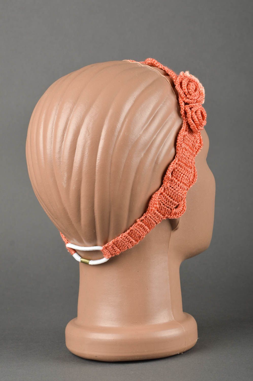 Fascia per testa fatta a mano all'uncinetto accessorio da bambina per capelli foto 3