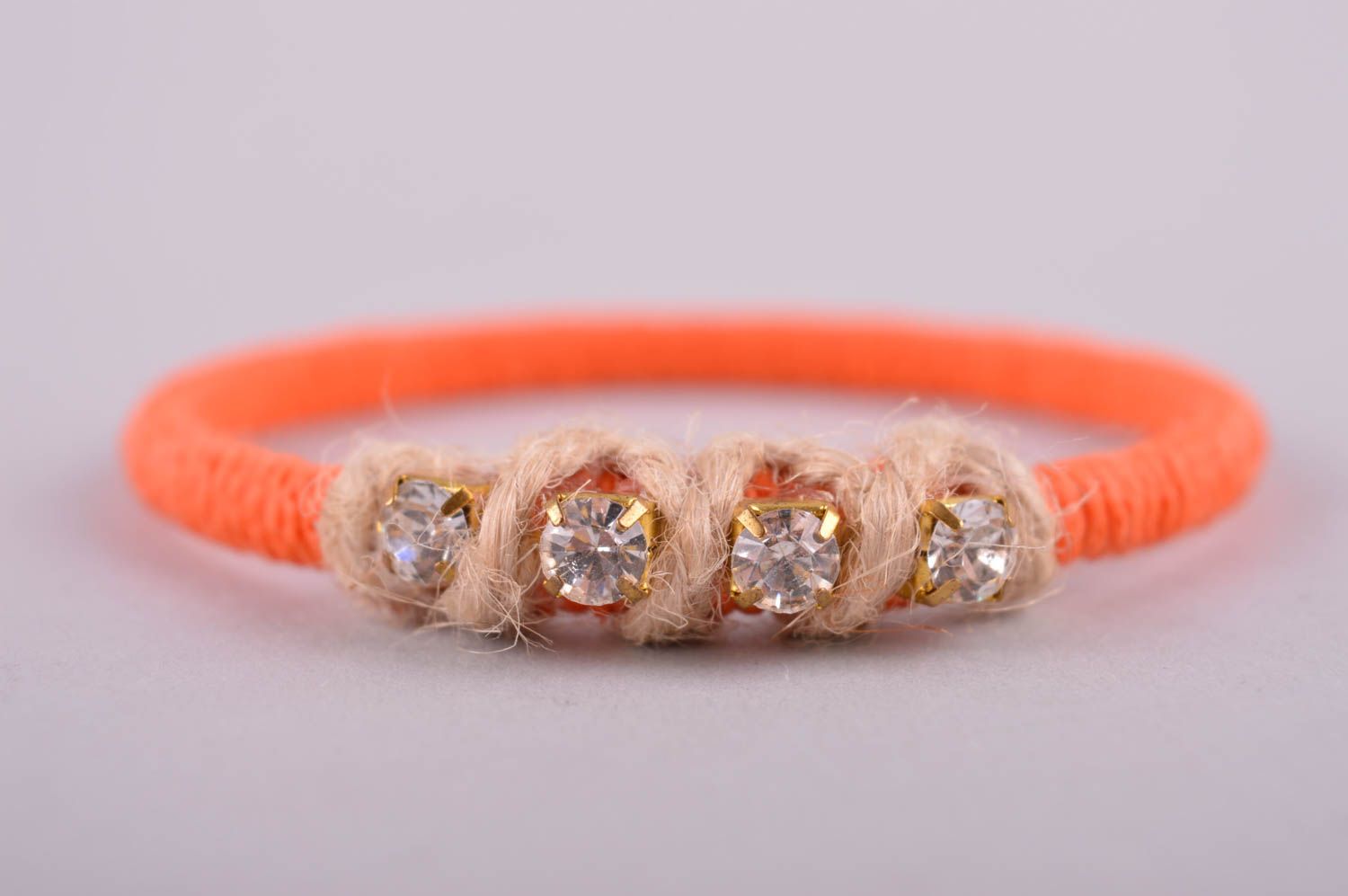 Bracelet orange Bijou fait main en lacets et strass Accessoire femme original photo 4