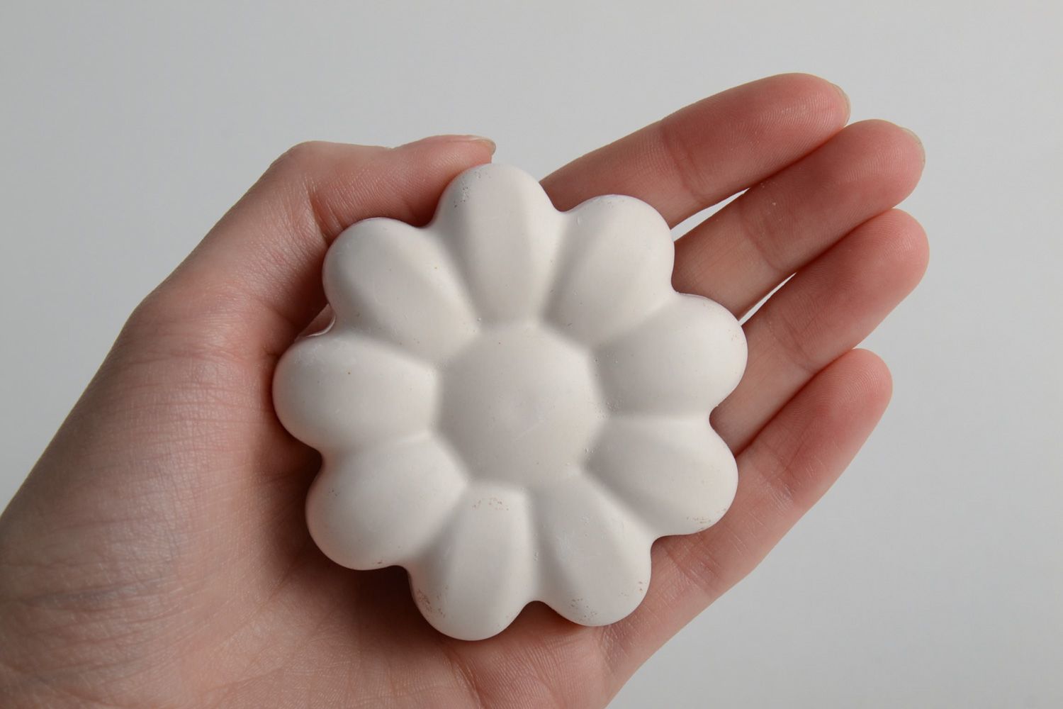 Handmade small volume unpainted plaster craft blank for decoration Flower photo 5