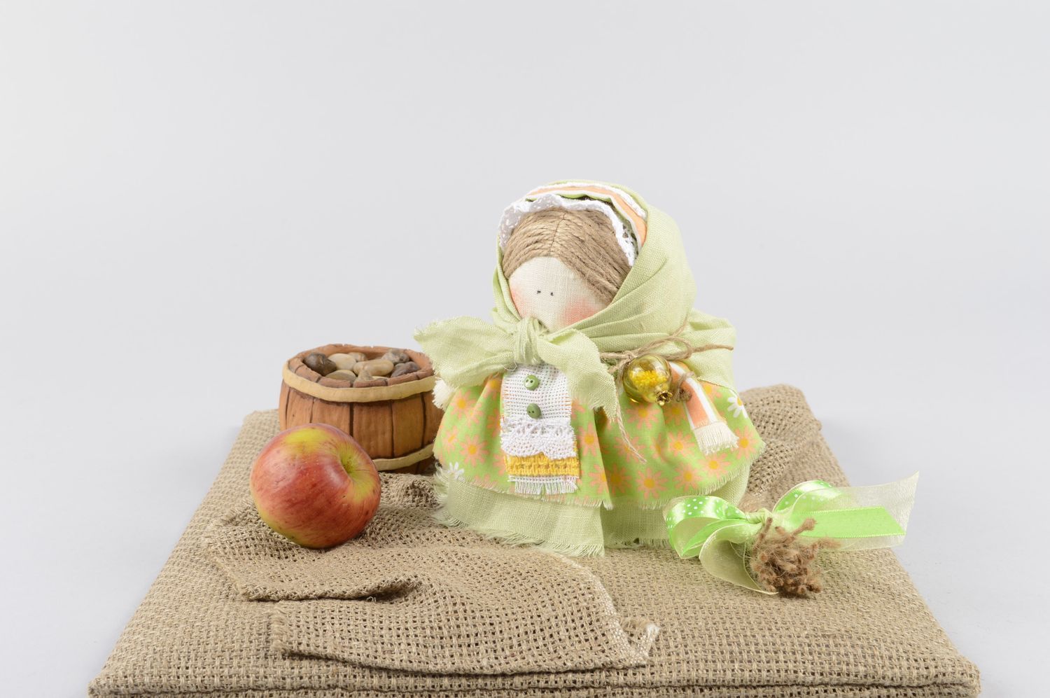 Puppe handgemacht Geschenk Idee schönes Spielzeug Ethno Deko aus Stoff foto 5