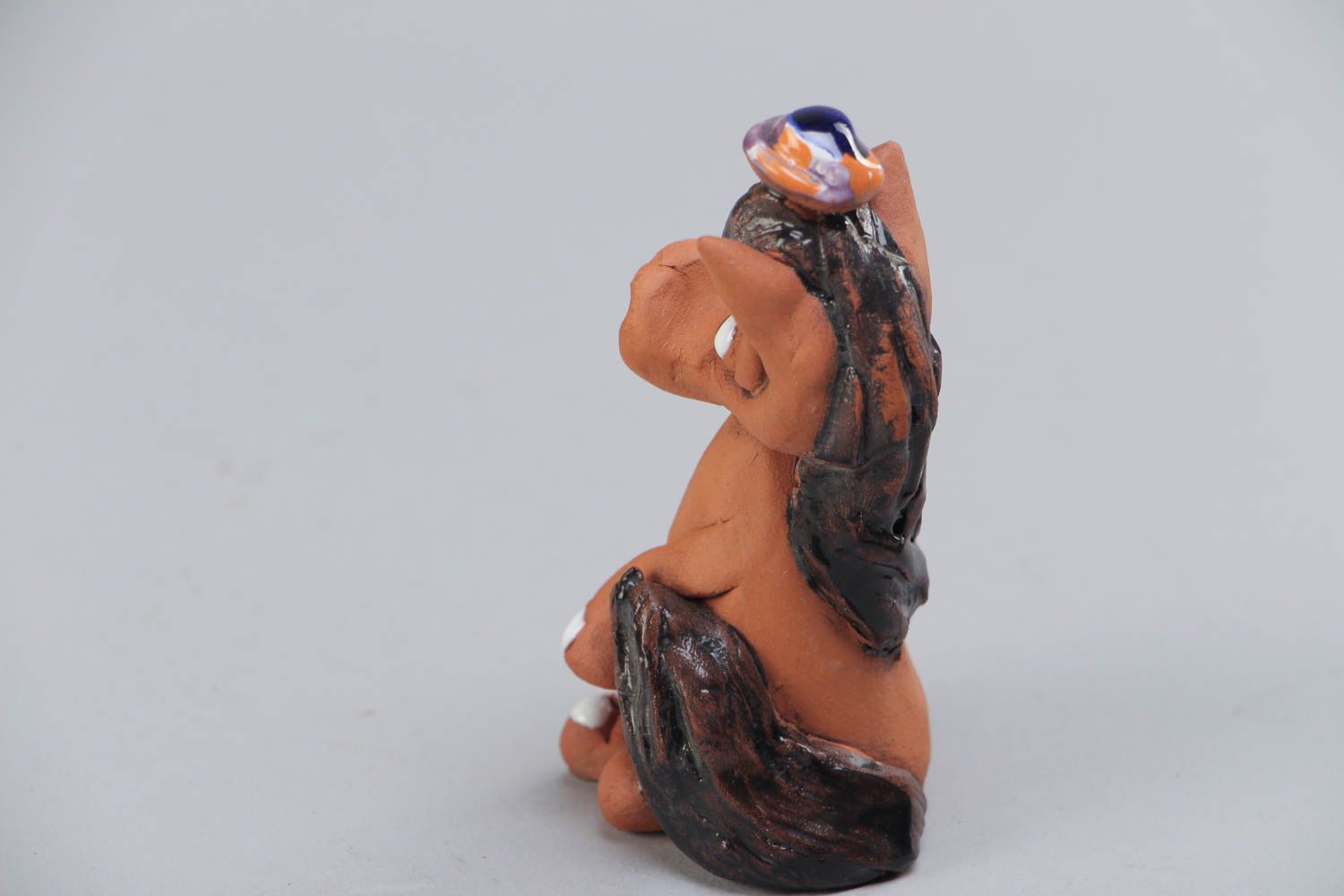 Figurine en terre cuite Cheval marron originale peinte aux acryliques faite main photo 4