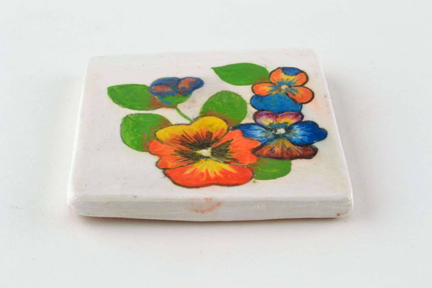 Imã de cerâmica feito à mão para frigorífico Flores foto 5