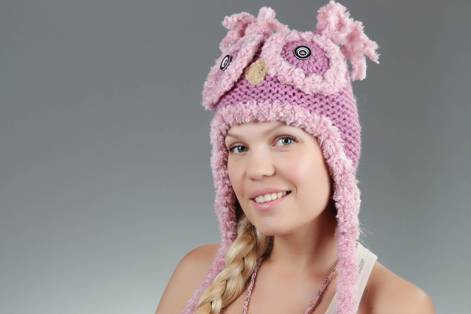Knitted hat Pink owl photo 1