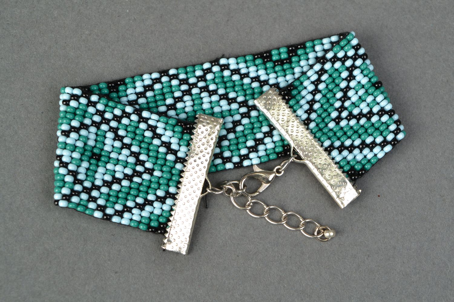 Bracelet en perles de rocaille style ethnique fait main photo 4