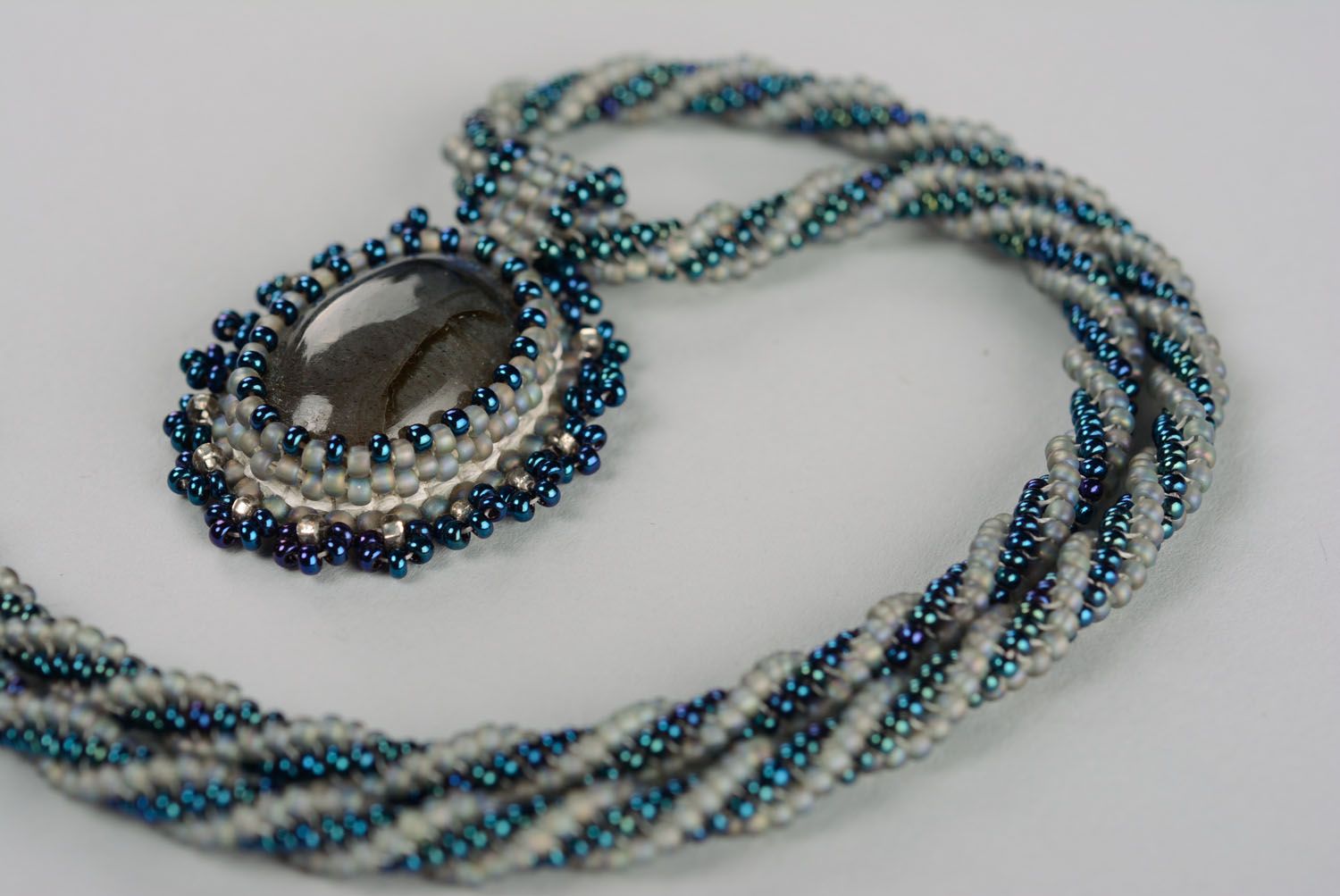 Glasperlen Halskette mit Naturstein foto 3