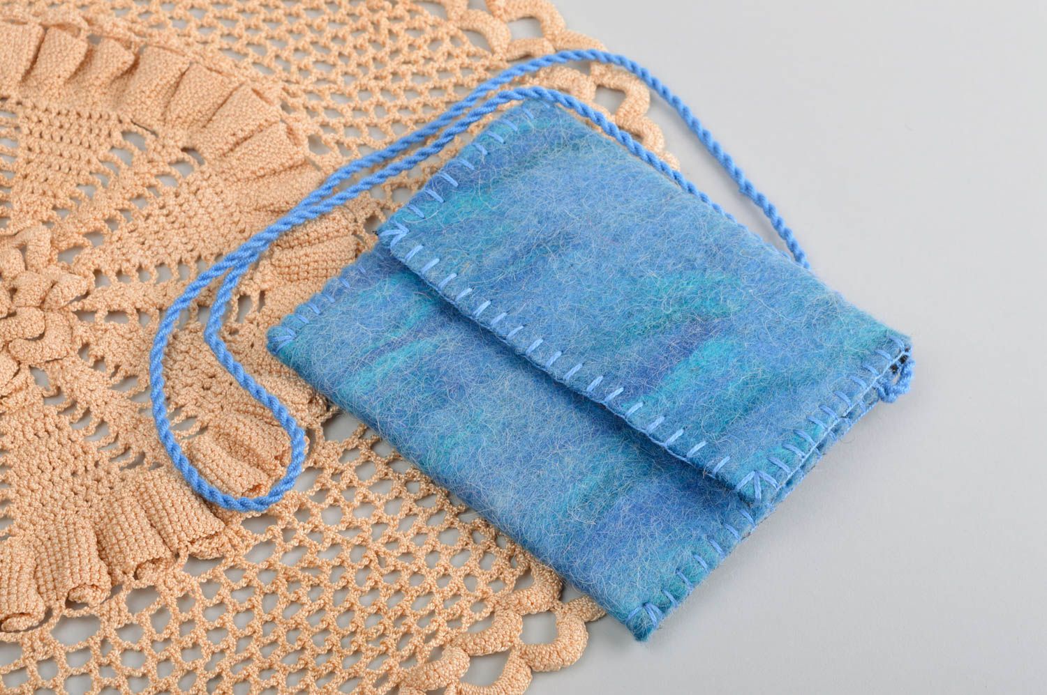 Handmade Filz Tasche Accessoires für Frauen Geschenk für Frauen blau gefilzt foto 1