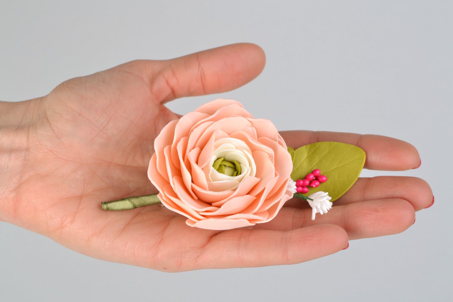 Ramillete floral para invitados y damas y caballeros de honor hecho a mano foto 2