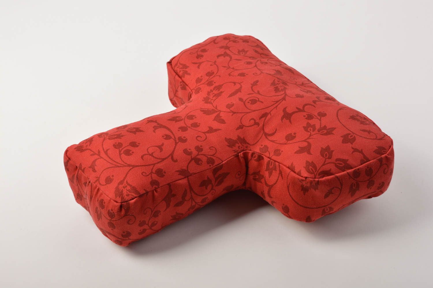 Декоративная подушка ручной работы подушка-буква из жаккарда мягкая буква Т фото 4