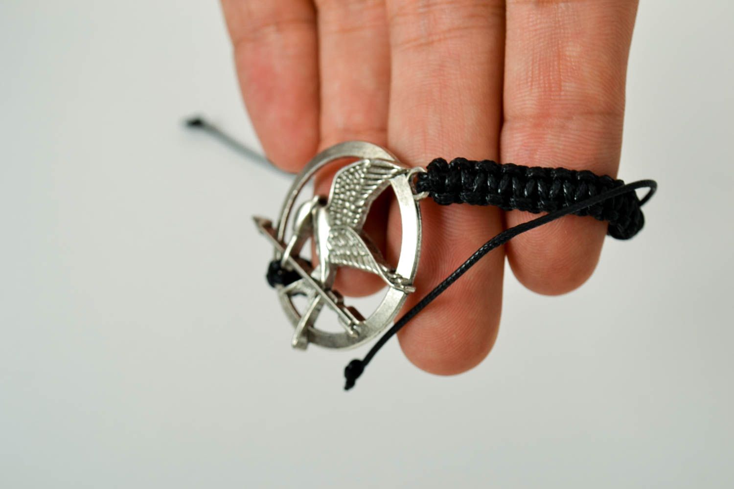 Bracelet textile noir Bijou fait main élément métallique Accessoire femme photo 5