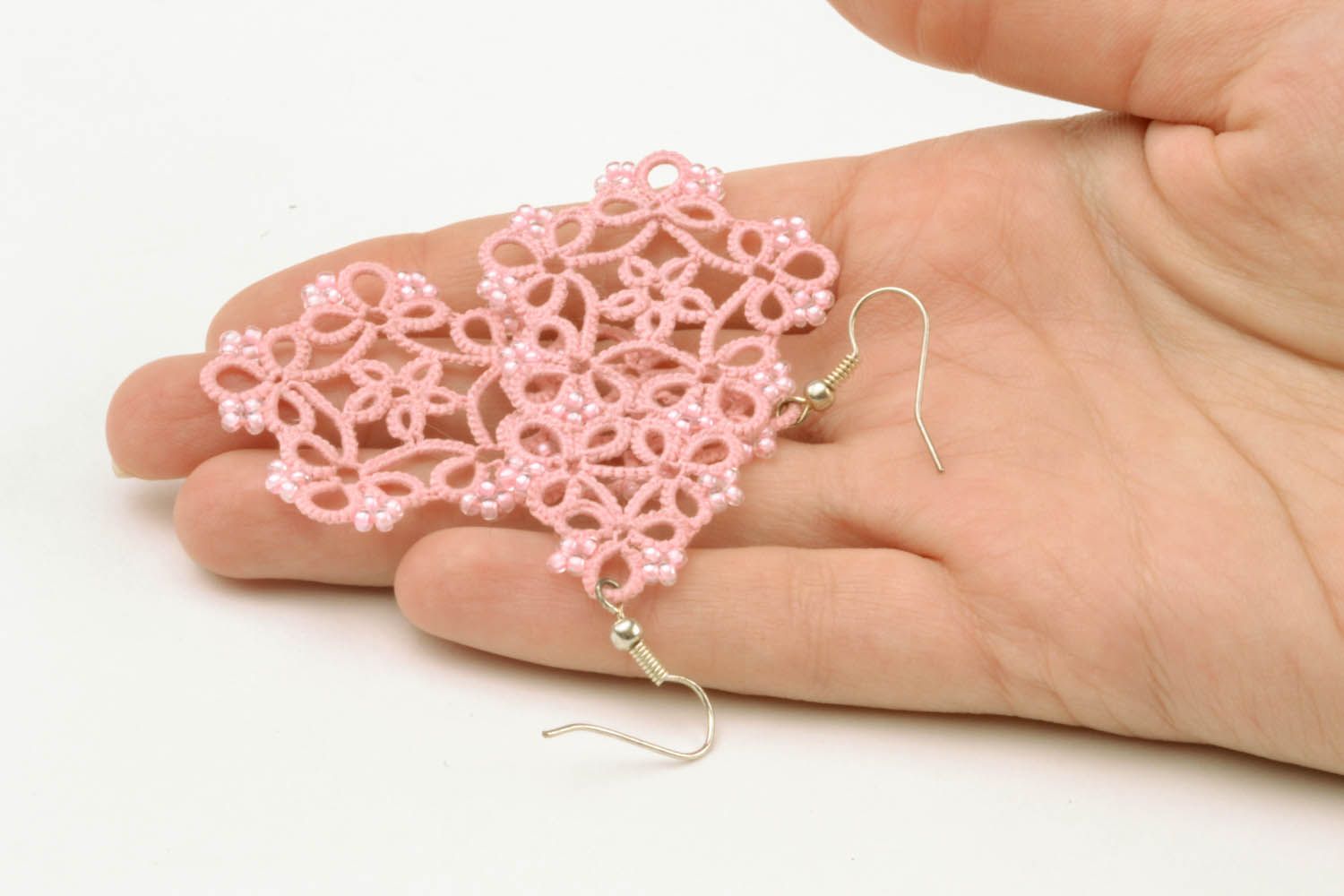 Pink lace earrings photo 2