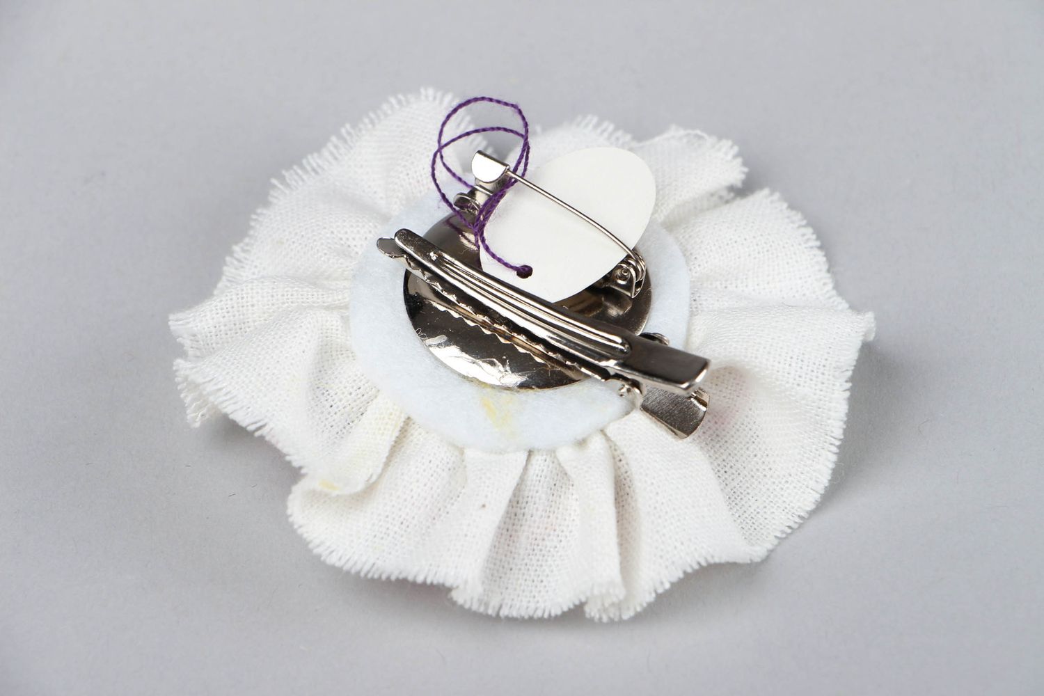 Brooch hairpin made of fabric and lace photo 3