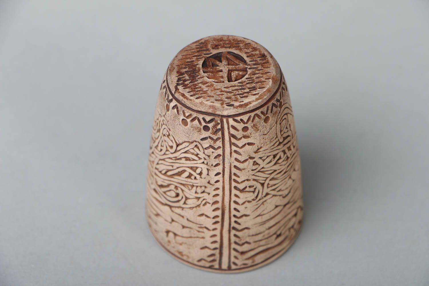 Kleiner Keramik Becher ohne Henkel foto 3