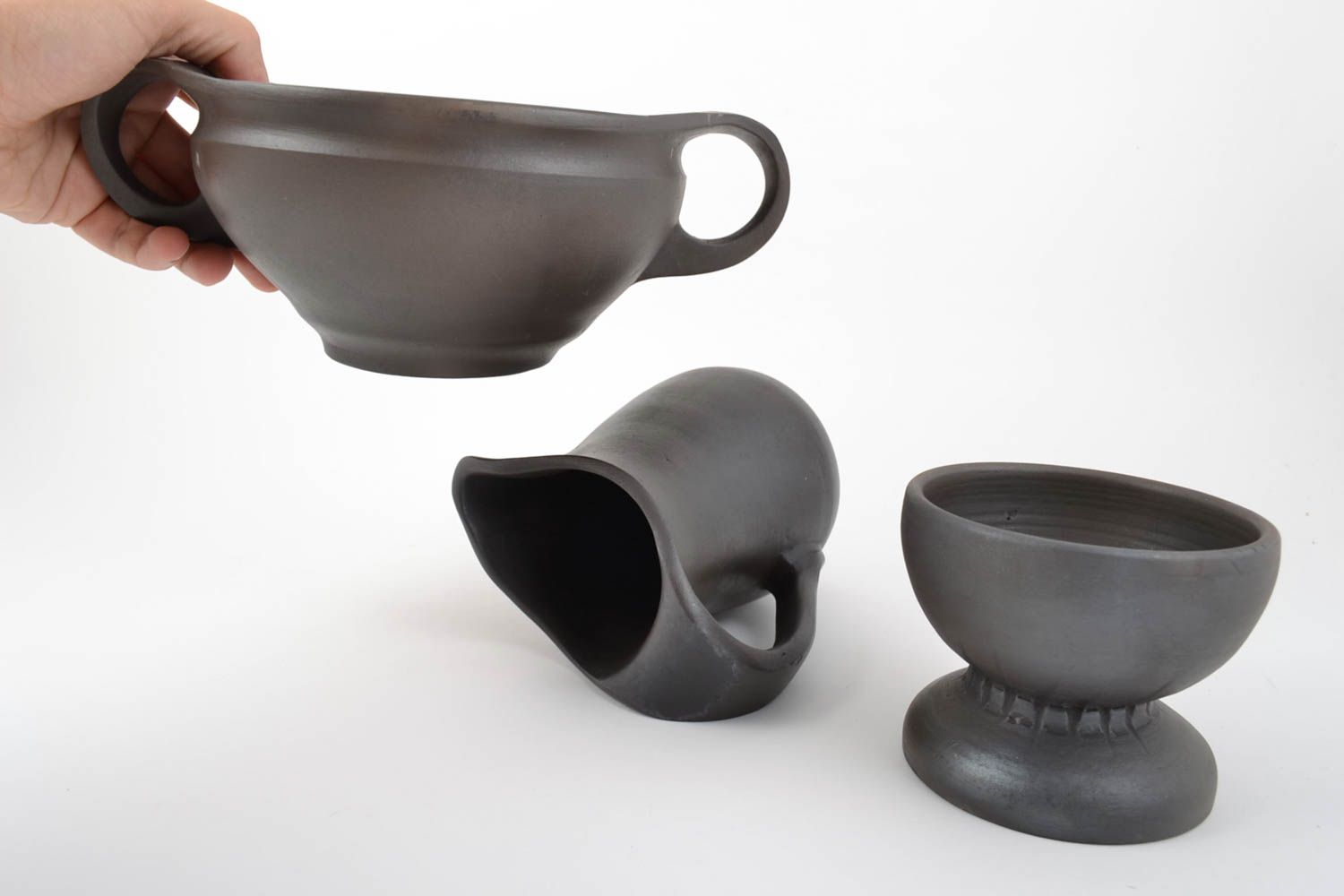 Ensemble de bols et cruche d'argile faits main noirs enfumés originaux 3 pièces photo 4
