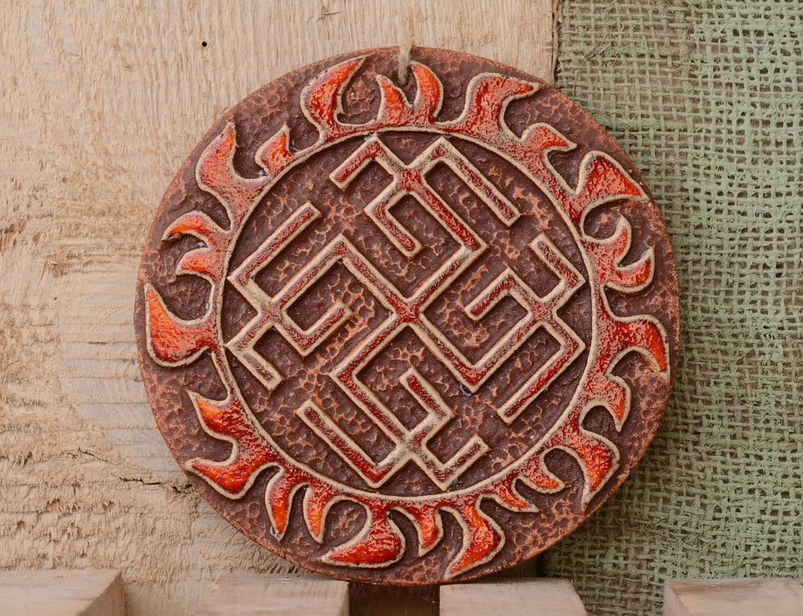 Keramik Wandteller Swaroschitsch foto 1