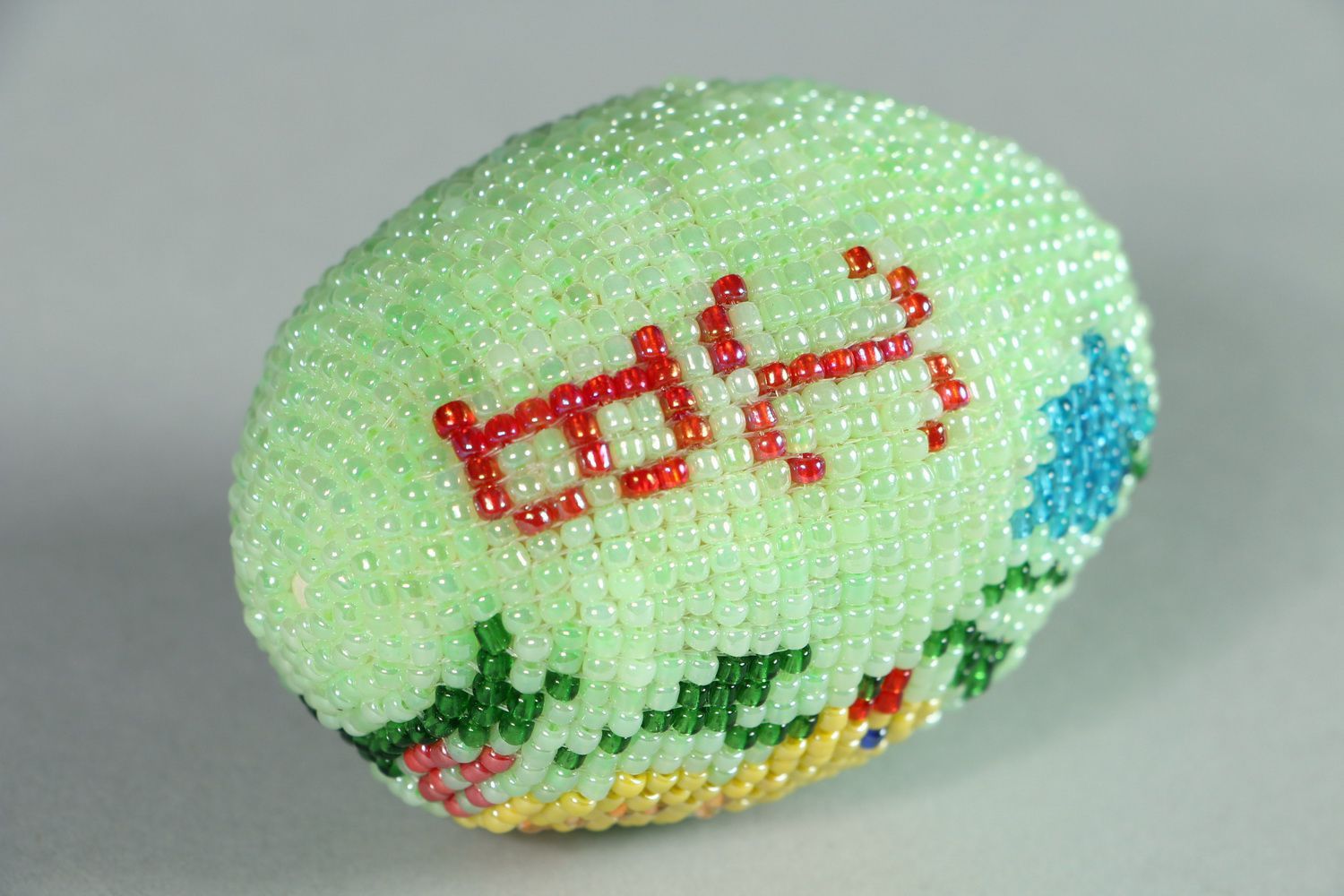 Easter egg made from beads Chicken photo 3