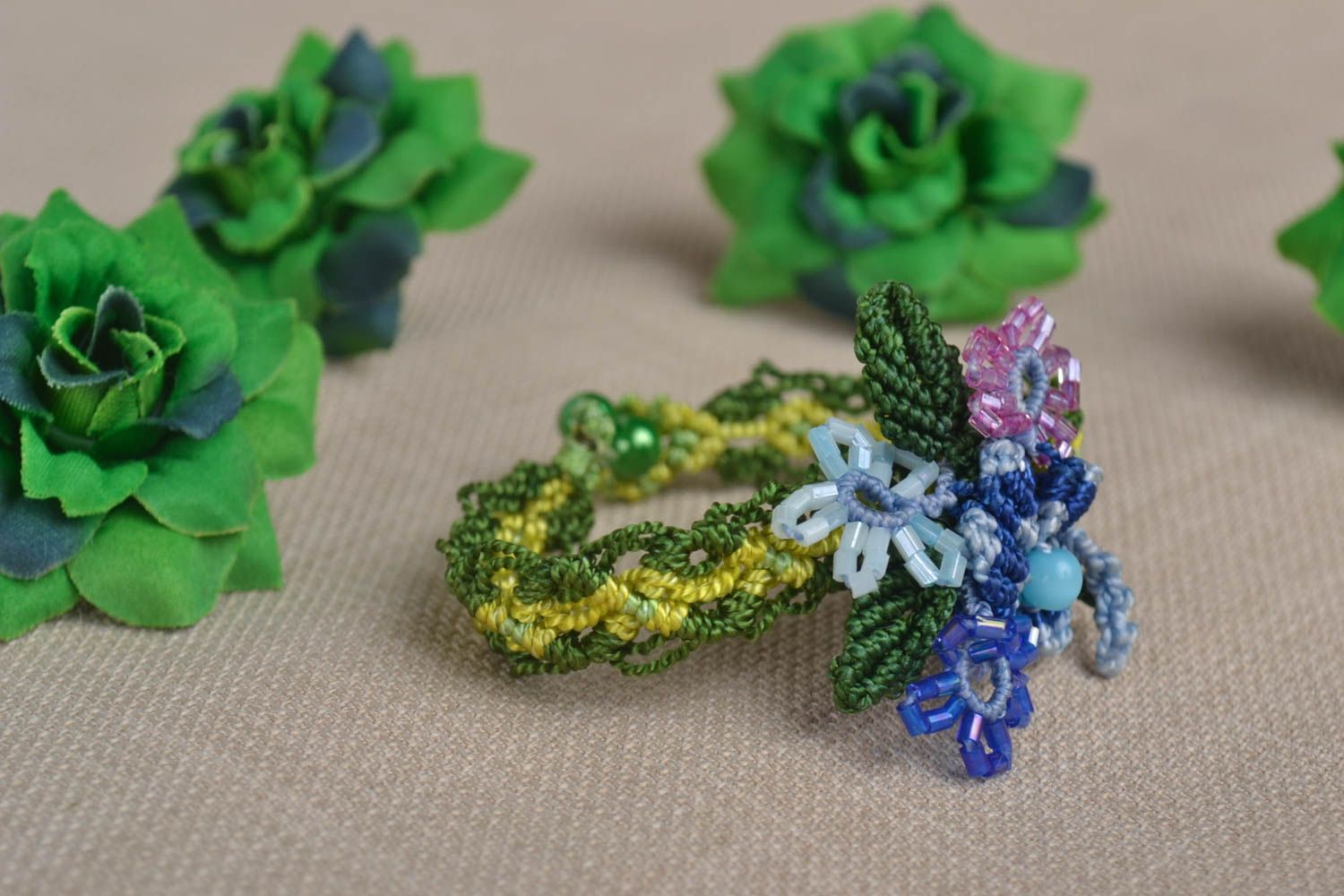 Handmade woven lace bracelet beaded brooch jewelry cool jewelry designs photo 1