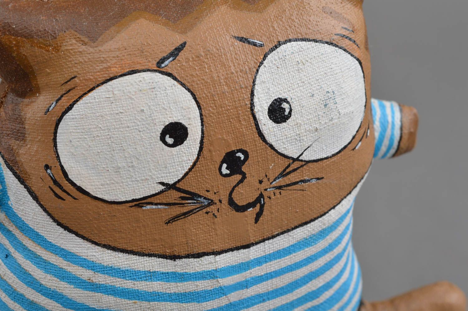 Peluche décorative en lin naturel chat marin sur support en bois faite main photo 5