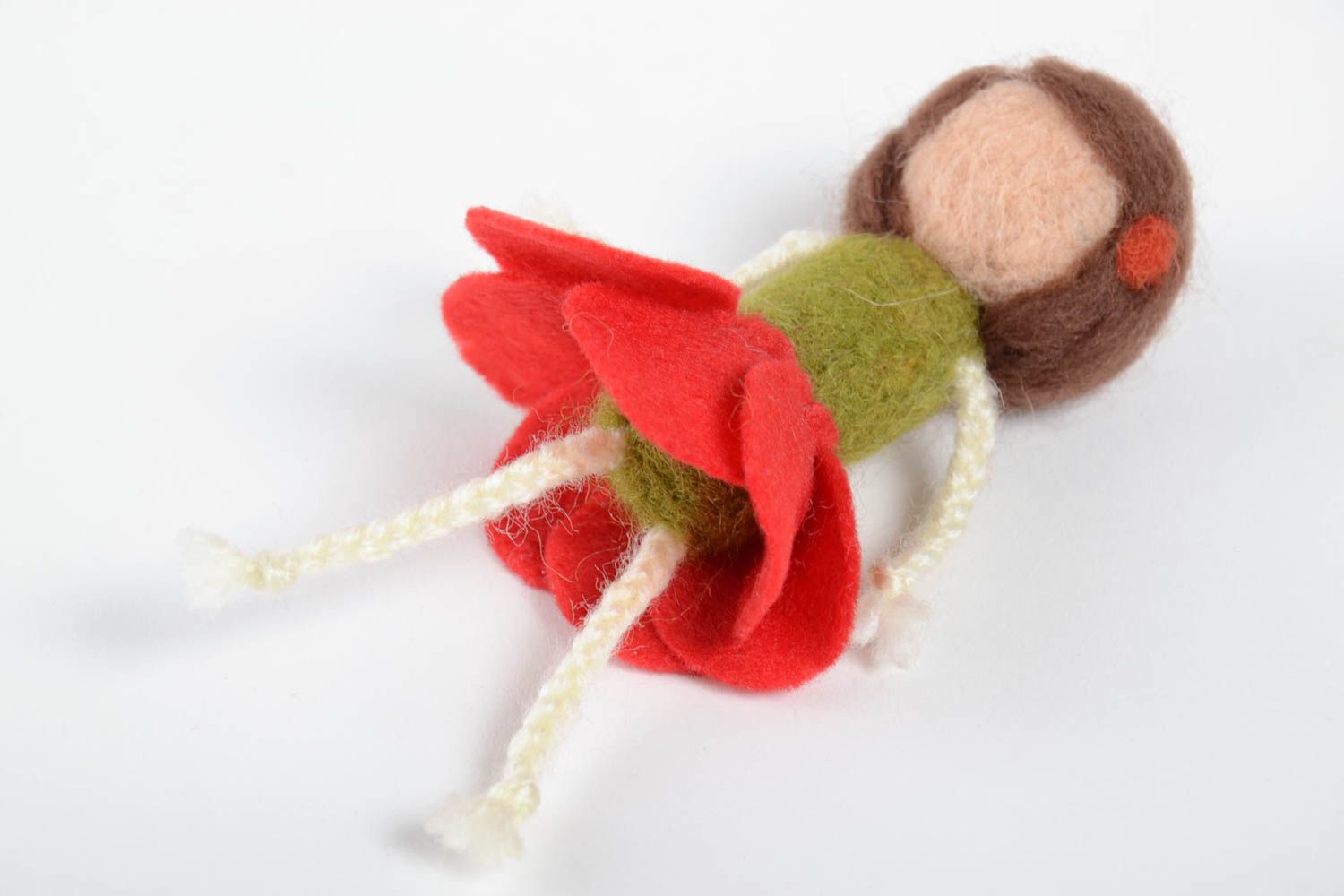 Игрушка из натуральной шерсти в технике сухого валяния ручной работы Куколка фото 4