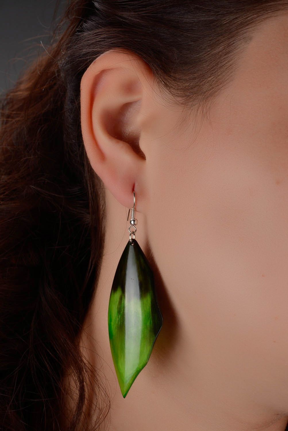 Earrings made of cow horn Green Leaves photo 4
