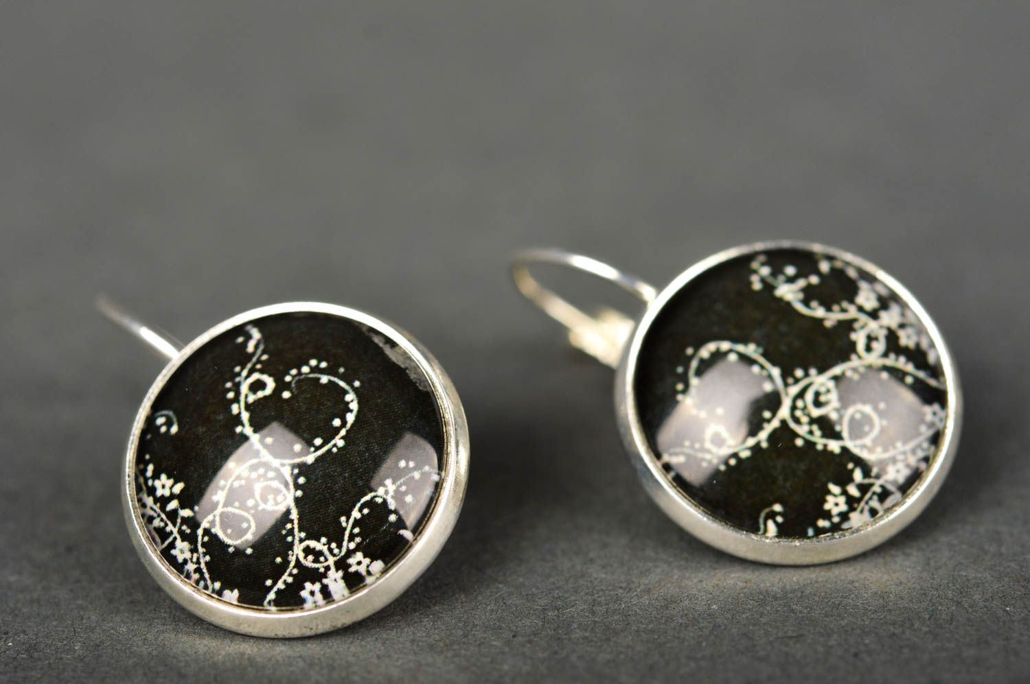 Earrings in vintage style designer handmade earrings tender elegant jewelry photo 2