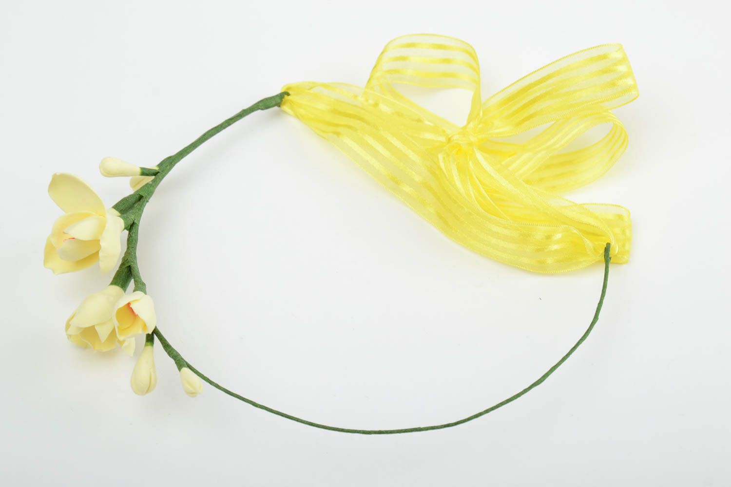 Dünner handgemachter Haarkranz aus Polymerton mit gelben Blumen auf Band foto 3