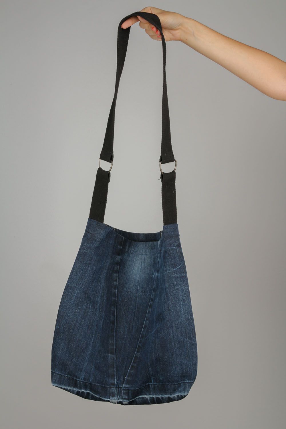 Gros sac à main en jean fait main bleu original pour femme décoré d'application  photo 3