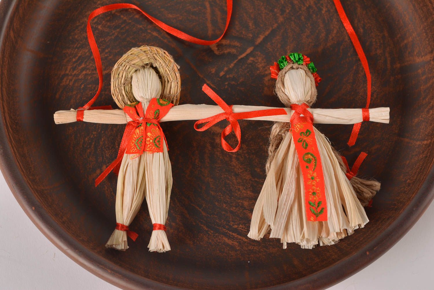 Handmade cute designer dolls natural Slavic amulet stylish dolls made of straw photo 1