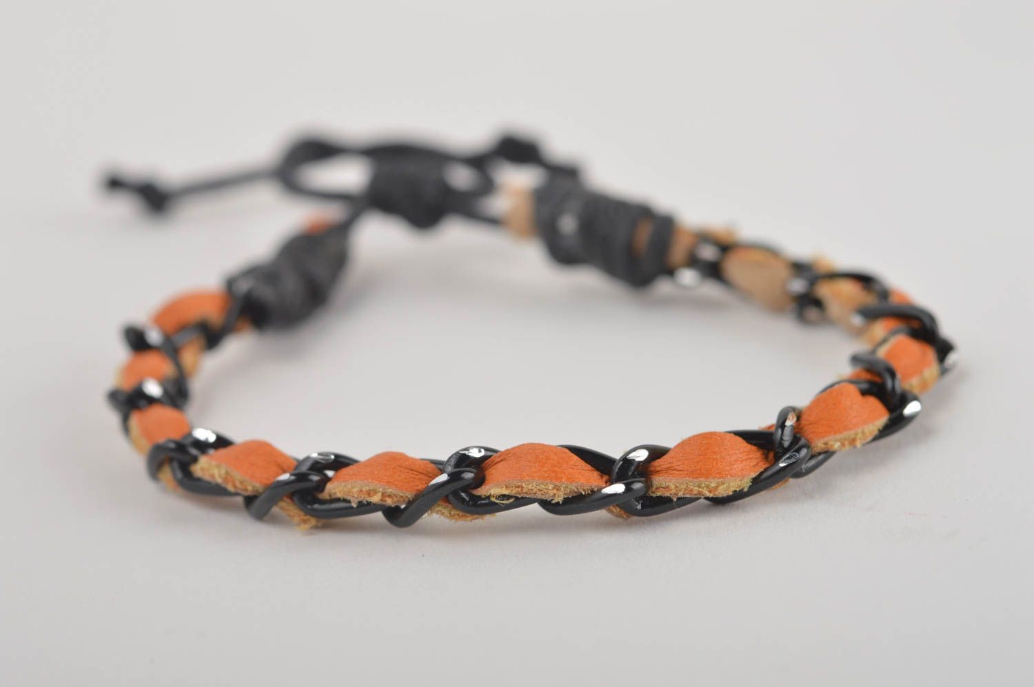 Handmade Leder Armband orange schwarz Designer Schmuck Accessoire für Frauen  foto 2