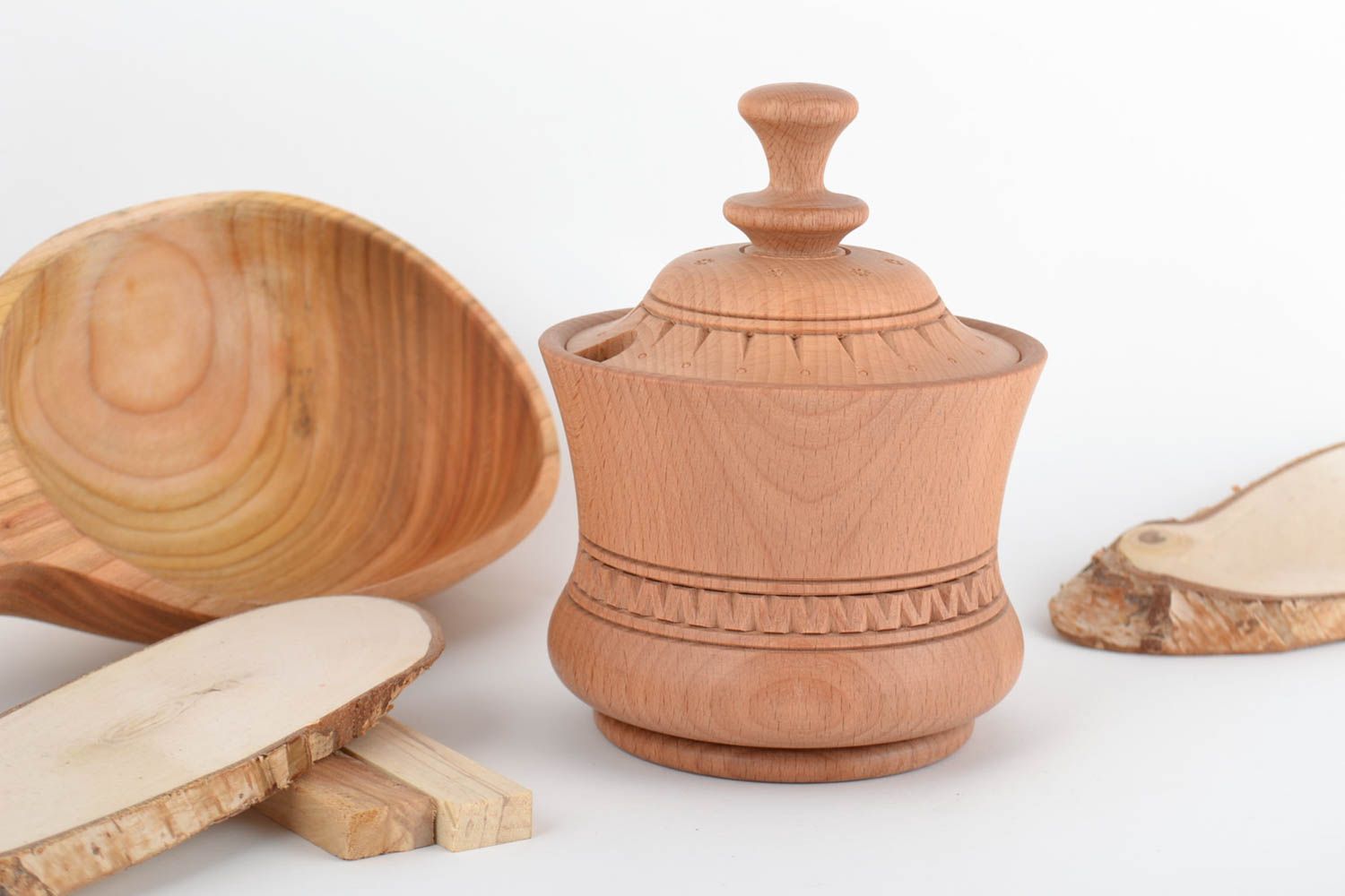 Pot de cuisine en bois de hêtre avec couvercle rond fait main 45 cl écologique photo 1