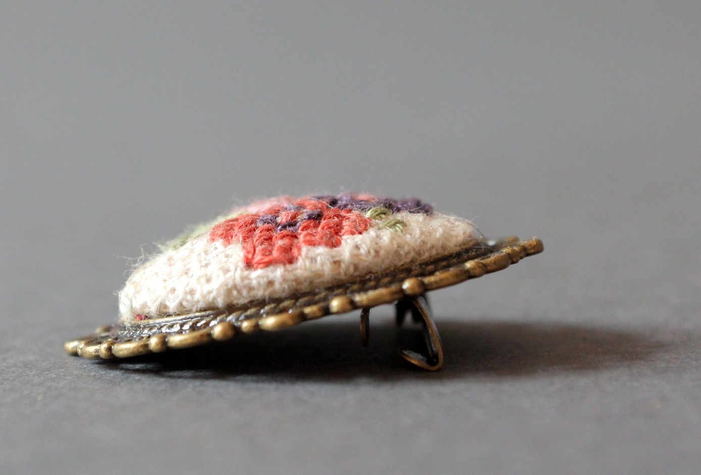 Brooch with embroidery  photo 3
