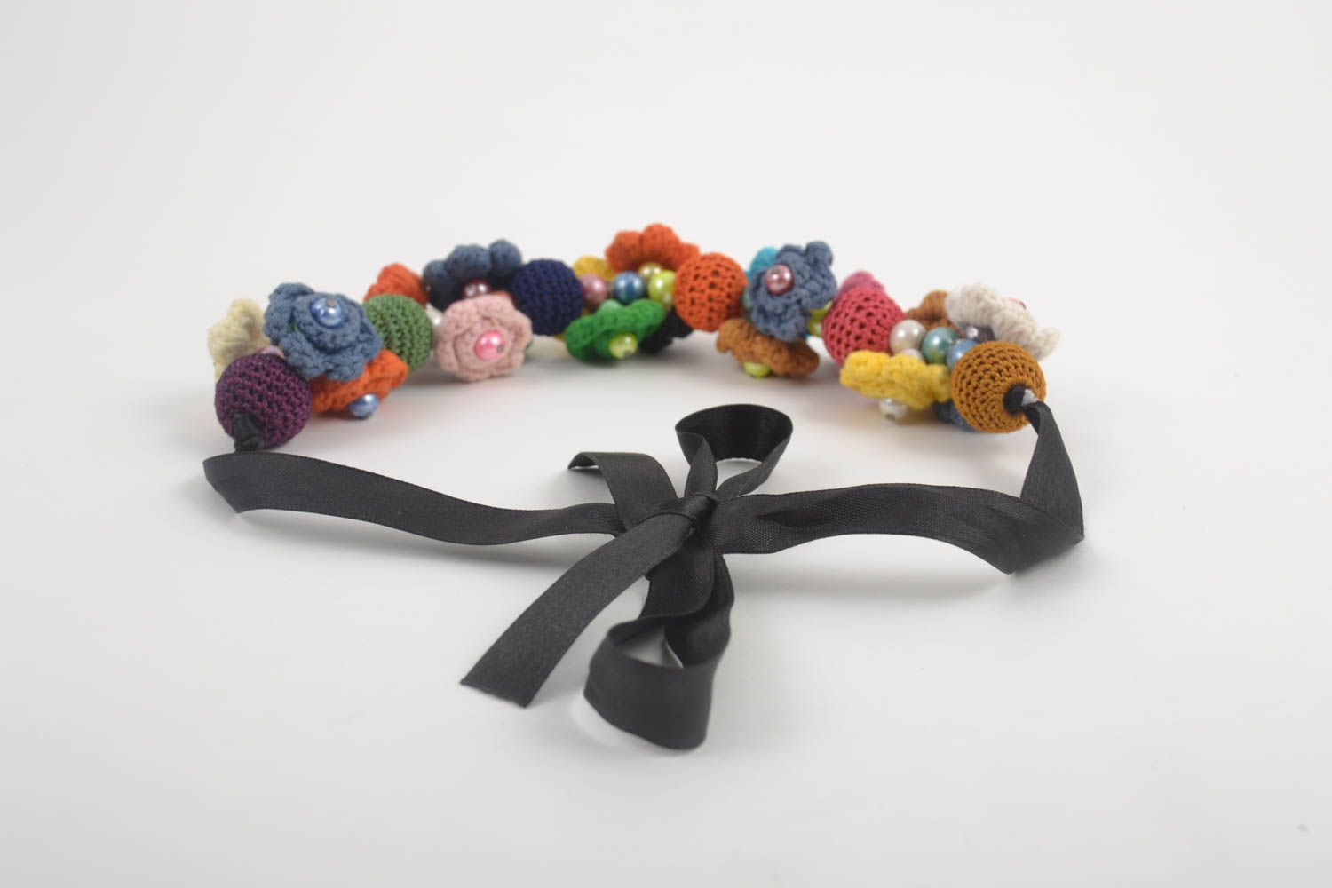 Collier textile Bijou fait main fleurs tricotées en laine Accessoire femme photo 3