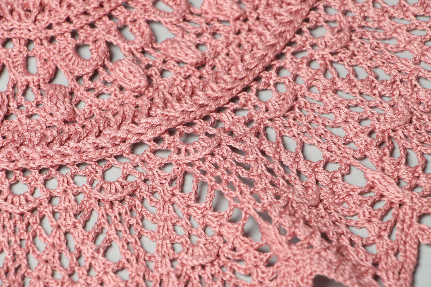 Lacy crochet table napkin photo 2